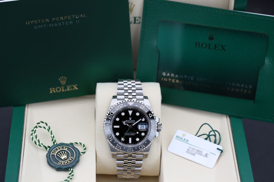 Rolex GMT Master II 126710 GRNR Image 7